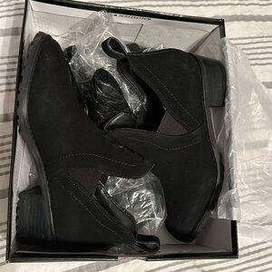 Water proof ankle boot